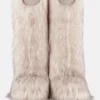 Jacquemus + Moon Boot Icon Yeti Hohe weiße Stiefel aus Kunstfell